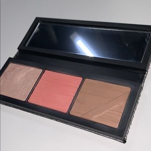 MAC Cosmetics Extra Dimension Face Compact in Fair